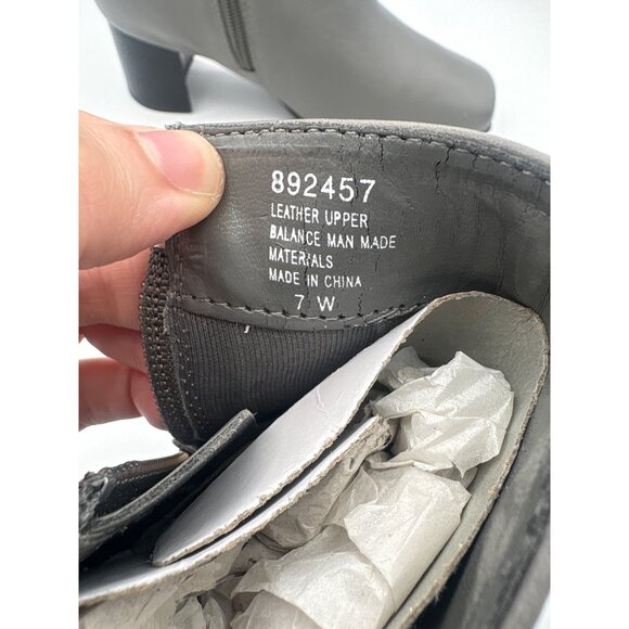 Women’s AJ Valenci Size 7 Grey Leather Heeled Square-Toes Boots - Picture 5 of 5